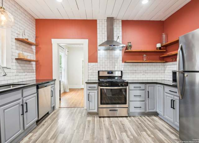 Property at 230 Glenwood Ct, San Antonio, TX 78210-4024, 2 beds, 1 bath
