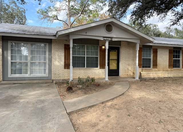 Property at 1112 Maia, Pleasanton, TX 78064, 3 beds, 2 baths