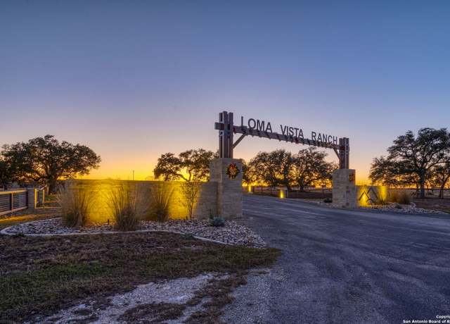 Property at 1700 Cattlemans Xing, Kerrville, TX 78028