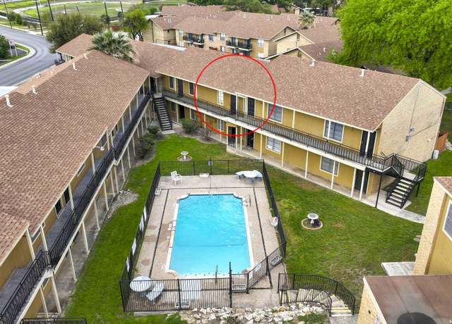 Property at 911 Vance Jackson Dr #212, San Antonio, TX 78201, 1 bed, 1 bath