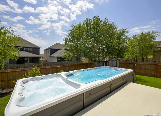 Property at 1710 Briar Spg, San Antonio, TX 78245, 4 beds, 3 baths