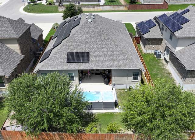 Property at 1710 Briar Spg, San Antonio, TX 78245, 4 beds, 3 baths