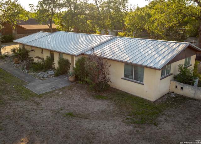 Property at 1112 Garner Field Rd, Uvalde, TX 78801, 2 beds, 1.5 baths