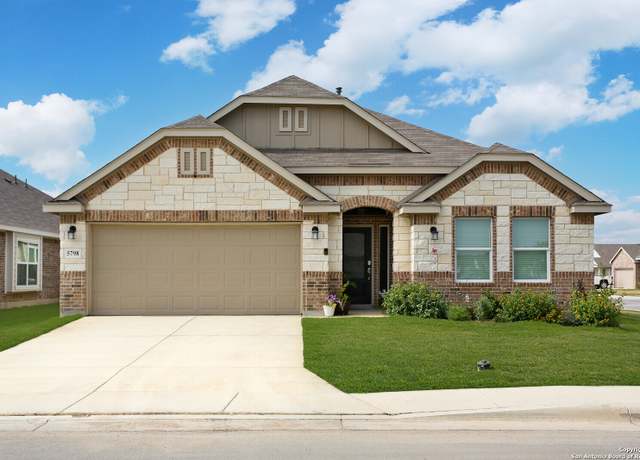 Property at 5798 Luciano Trl, Seguin, TX 78155, 4 beds, 3 baths