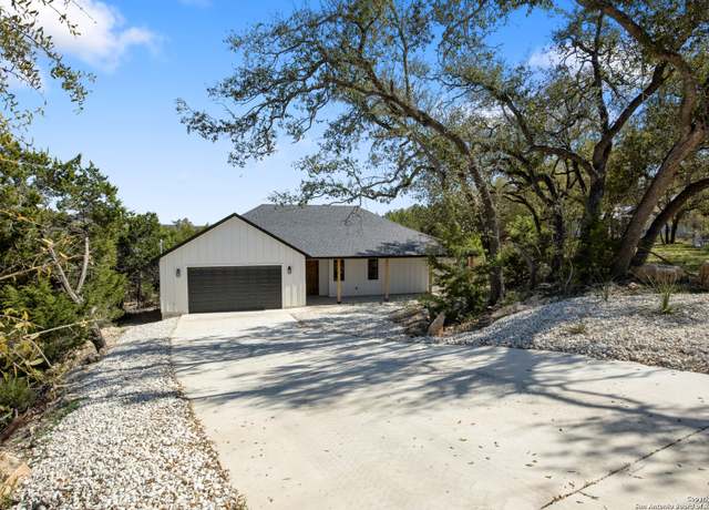 Property at 750 la Paloma, Canyon Lake, TX 78133, 4 beds, 2 baths