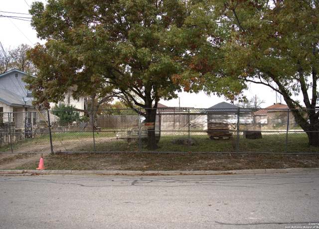 Property at 235 Azucena St, San Antonio, TX 78237