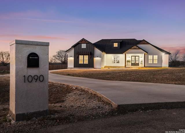 Property at 1090 Pegasus, Spring Branch, TX 78070, 4 beds, 3.5 baths