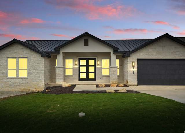 Property at 104 Creede St, Boerne, TX 78006, 3 beds, 3.5 baths
