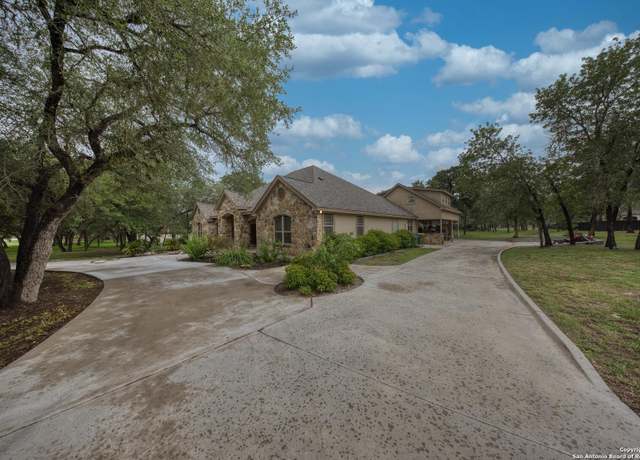 Property at 149 Legacy Trce, La Vernia, TX 78121, 4 beds, 4.5 baths