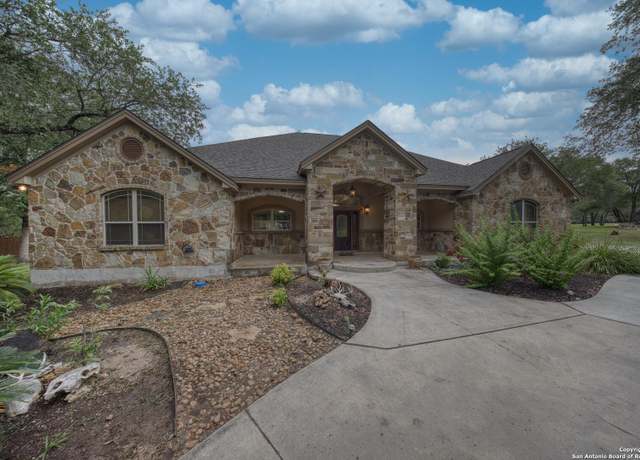 Property at 149 Legacy Trce, La Vernia, TX 78121, 4 beds, 4.5 baths