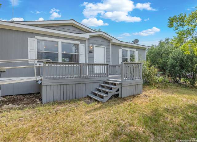 Property at 415 County Road 3822, San Antonio, TX 78253, 4 beds, 2 baths