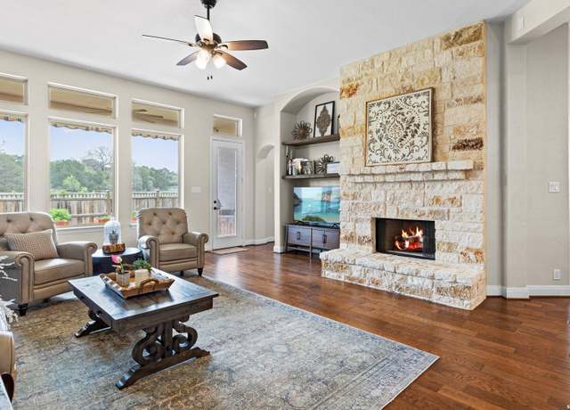 Property at 856 Boomerang Ct, New Braunfels, TX 78132, 3 beds, 3.5 baths