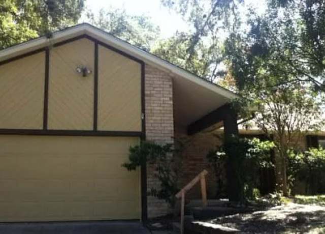 Property at 7926 Rugged Rdg, San Antonio, TX 78254, 3 beds, 2 baths
