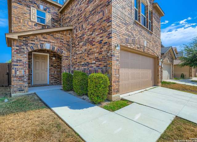 Property at 231 Pleasanton Cir, San Antonio, TX 78221, 3 beds, 2.5 baths