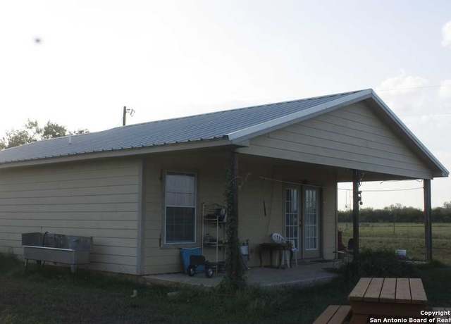 Property at 3530 County Road 331, Jourdanton, TX 78026, 2 beds, 1 bath