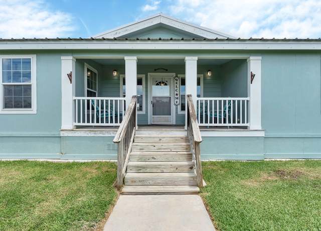 Property at 8569 County Road 401, Floresville, TX 78114-3632, 4 beds, 3 baths