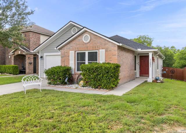 Property at 11231 Anarbor Fld, San Antonio, TX 78254, 3 beds, 2 baths