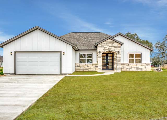 Property at 401 S Calvin, Blanco, TX 78606, 3 beds, 2 baths
