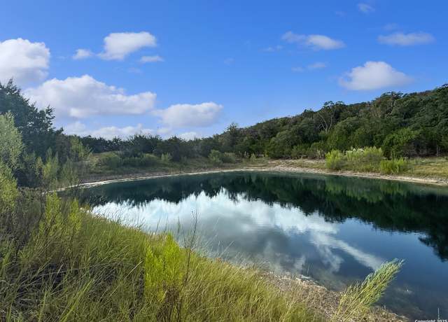 Property at 230 Marshall Dr, Kerrville, TX 78028