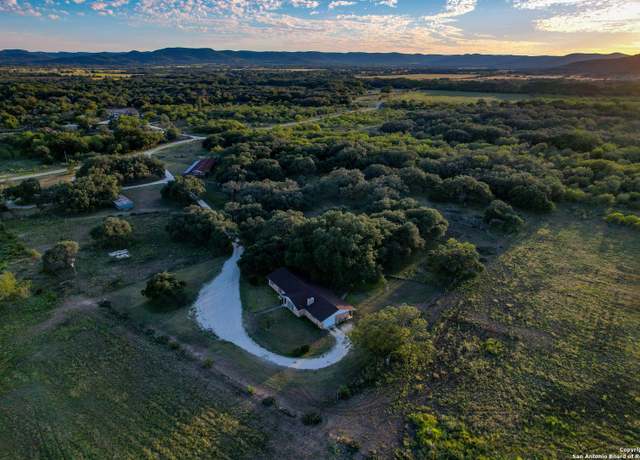Property at 609 B & R Rd, Vanderpool, TX 78885, 4 beds, 2.5 baths