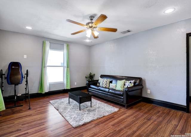 Property at 351 Ware Blvd, San Antonio, TX 78221-1931, 2 beds, 2 baths