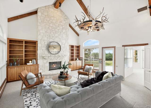 Property at 7424 Secretariat Ln, Boerne, TX 78015, 4 beds, 3.5 baths