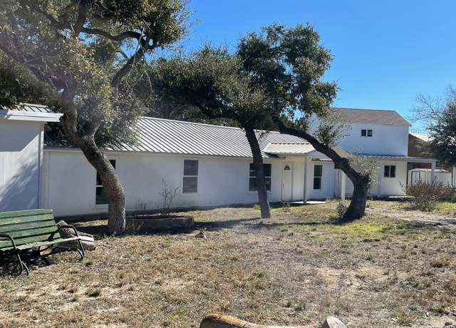 Property at 277 Thunderhead St, Spring Branch, TX 78070-4221, 3 beds, 1 bath