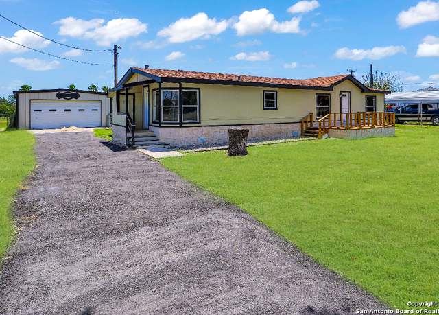 Property at 106 CR 5600, Castroville, TX 78009, 3 beds, 2 baths