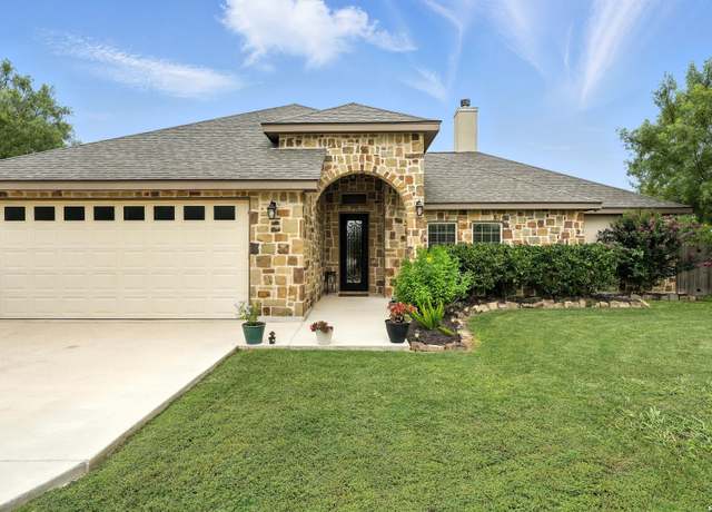 Property at 240 River Park, New Braunfels, TX 78130, 4 beds, 2.5 baths
