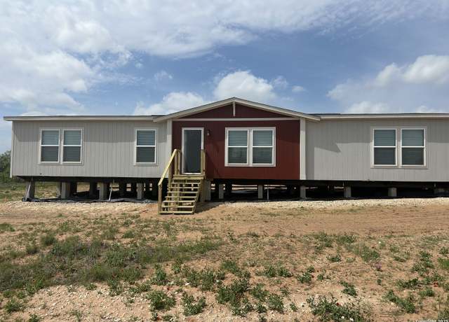 Property at 1038 County Road 329, Floresville, TX 78114, 3 beds, 2 baths