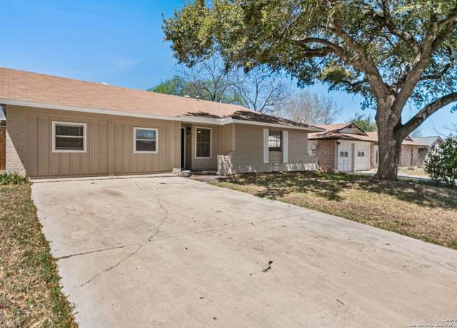 Property at 12027 El Sendero, San Antonio, TX 78233, 3 beds, 2 baths