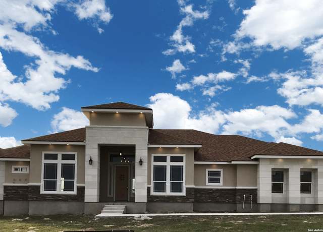 Property at 112 Estates Dr, La Vernia, TX 78121, 4 beds, 3.5 baths