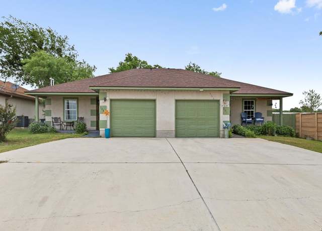 Property at 291 Water, New Braunfels, TX 78130, 4 beds, 4 baths