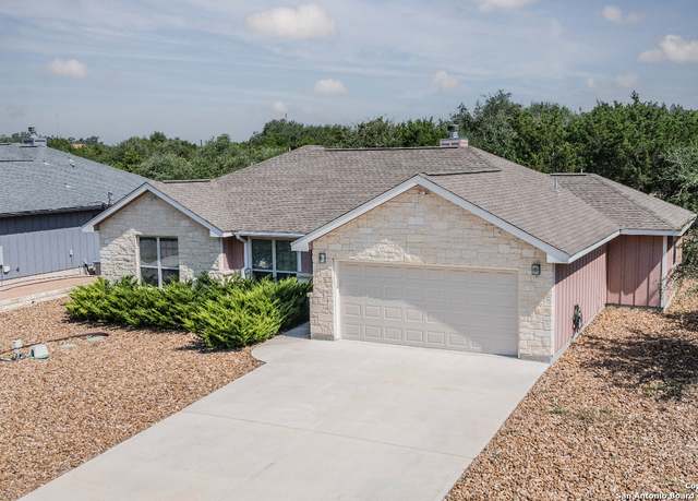 Property at 1421 Cottonwood Rd, Fischer, TX 78623, 3 beds, 2 baths