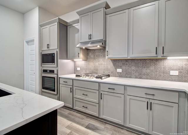 Property at 1760 Heritage Maples, New Braunfels, TX 78132, 3 beds, 2 baths