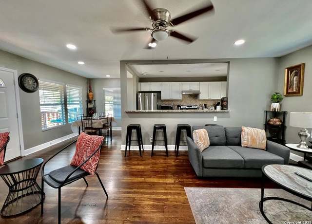 Property at 2531 W Mulberry Ave, San Antonio, TX 78228, 3 beds, 1 bath