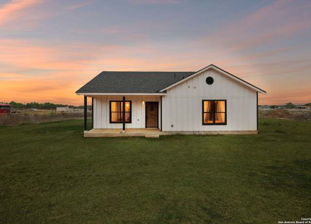 Property at 20922 Kinney, Somerset, TX 78069, 3 beds, 2 baths