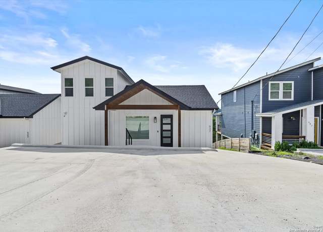 Property at 537 Dusty Saddle, Canyon Lake, TX 78133, 3 beds, 2 baths