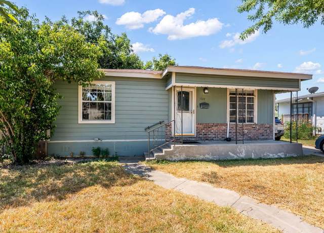 Property at 1722 Alametos, San Antonio, TX 78201, 3 beds, 2 baths