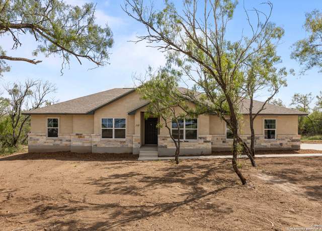 Property at 113 Sylas Hayes Loop, Pleasanton, TX 78064, 4 beds, 2 baths
