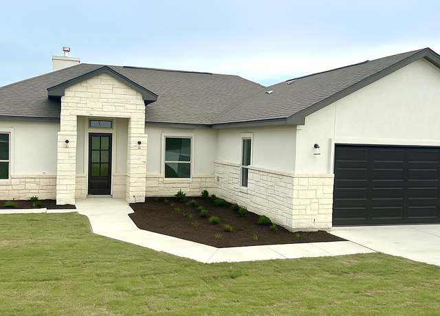 Property at 173 Pine Valley Dr, La Vernia, TX 78121, 4 beds, 2 baths
