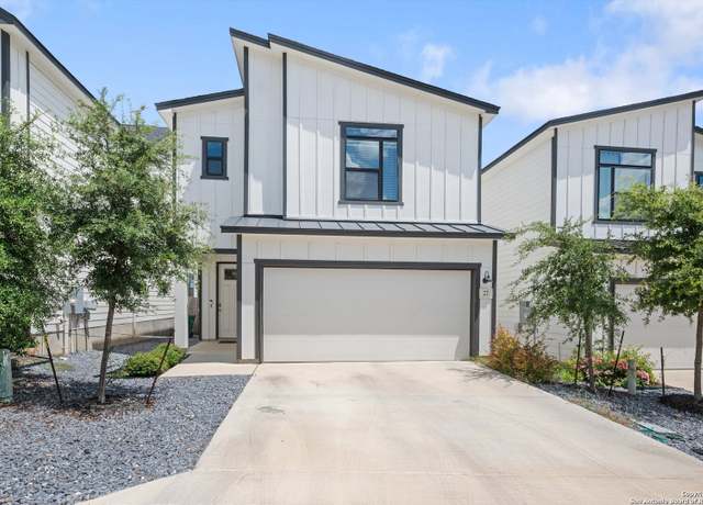 Property at 16011 Babcock, San Antonio, TX 78255, 3 beds, 2.5 baths