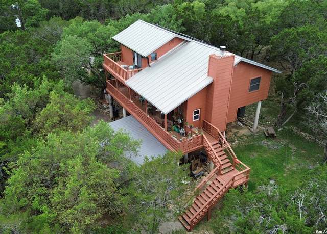 Property at 277 Riviera, Canyon Lake, TX 78133, 3 beds, 2 baths