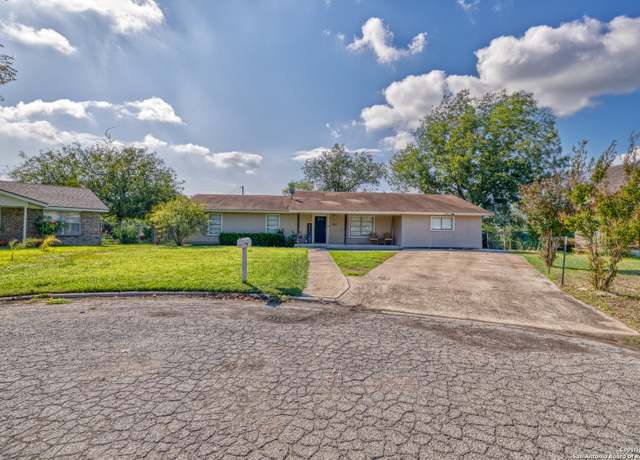 Property at 317 Studer Park, Uvalde, TX 78801, 4 beds, 2 baths