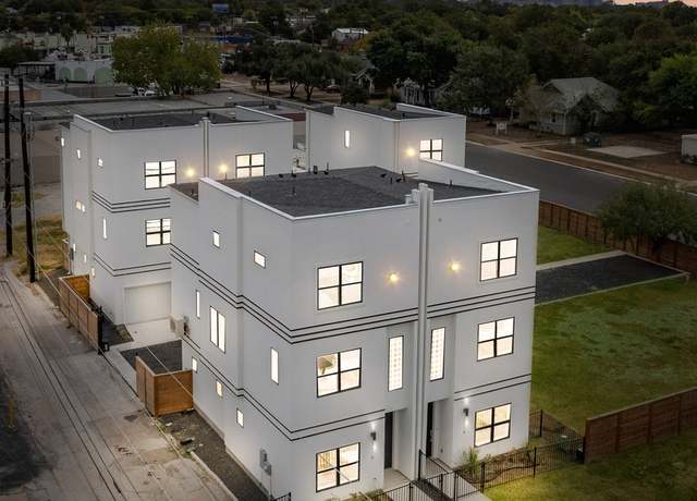 Property at 3216 N Elmendorf St, San Antonio, TX 78201-5169, 3 beds, 3.5 baths