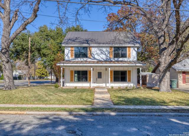Property at 136 W Oak St, Uvalde, TX 78801-4618, 3 beds, 2.5 baths