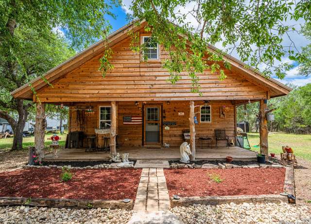 Property at 312 White Tail Run, Uvalde, TX 78801, 1 bed, 1 bath