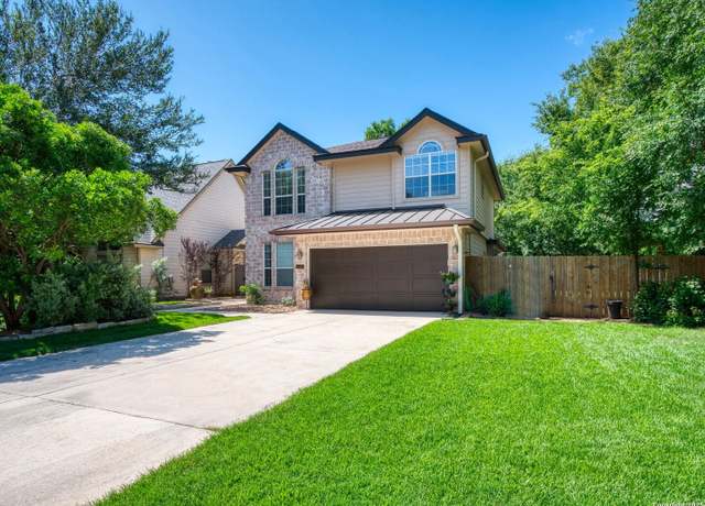 Property at 103 Surrey Dr, Boerne, TX 78006, 3 beds, 2.5 baths
