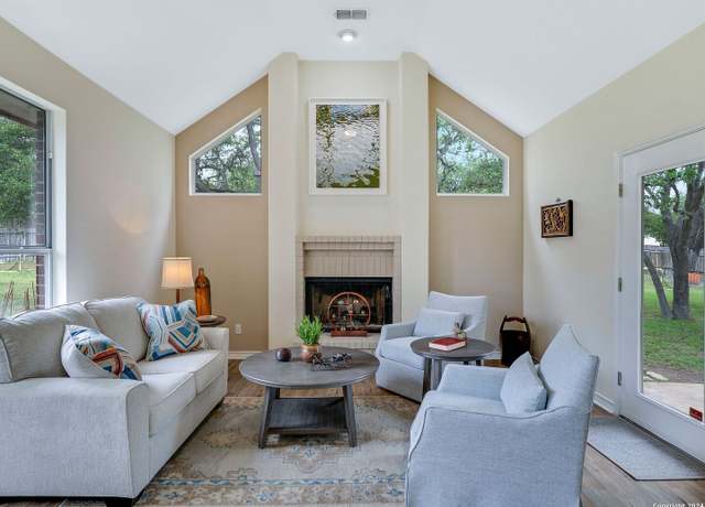Property at 29303 Saddle Song, Boerne, TX 78015, 4 beds, 2.5 baths