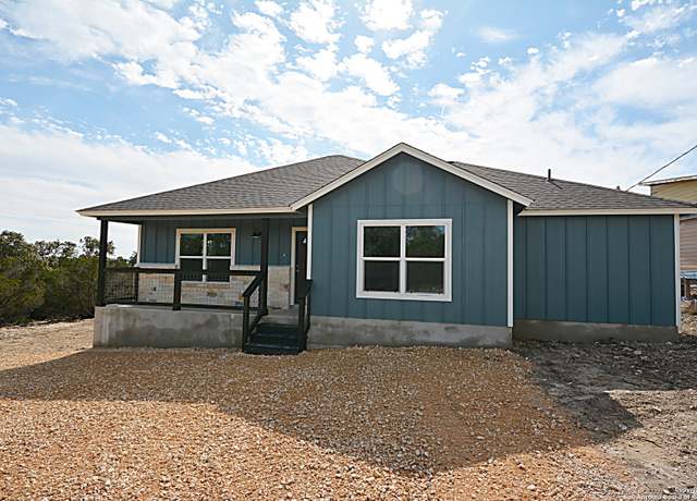 Property at 1024 Ken Wayne Dr, Spring Branch, TX 78070, 3 beds, 2 baths